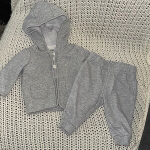 6mo Carter’s Hoodie + Jogger Set
